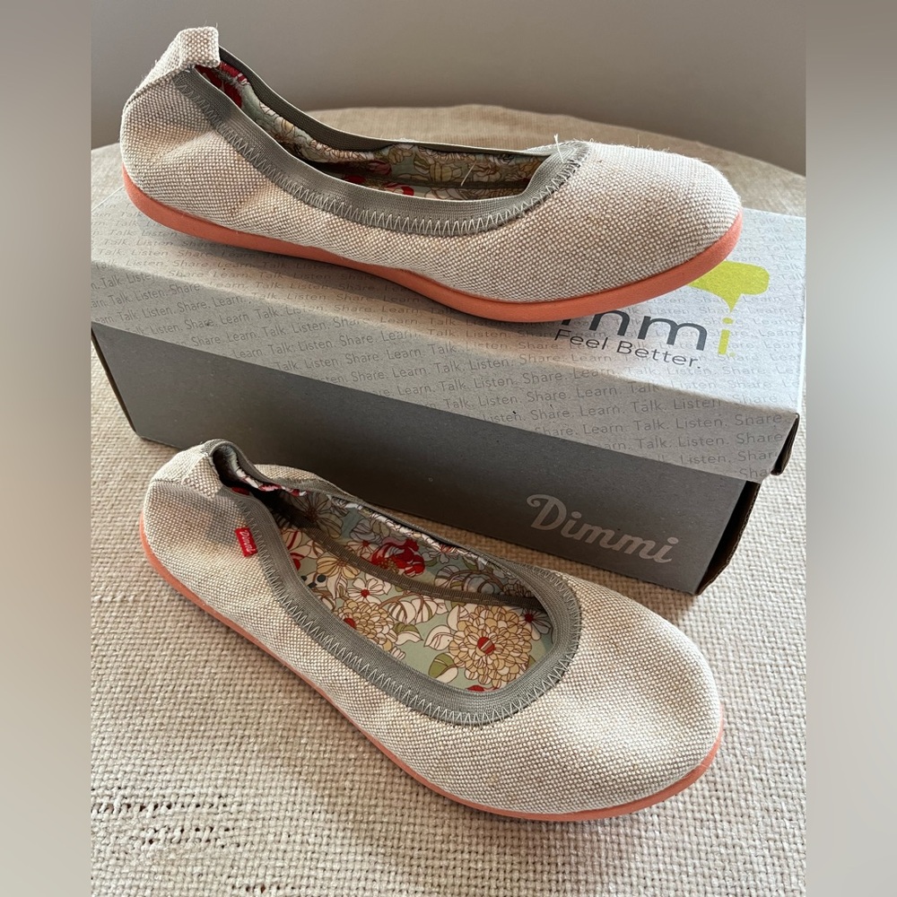 Dimmi Strength Natural Slip On Flats Size 8M